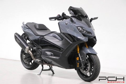 YAMAHA TMAX 560 - Akrapovic - Full Options -