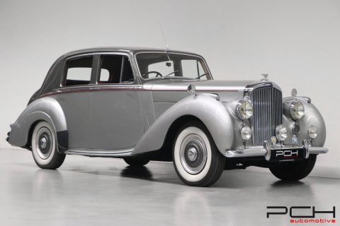 BENTLEY Type R Saloon