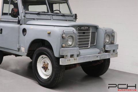 LAND ROVER Series III + Hard-Top - BARN FIND - RESTORATION PROJECT -