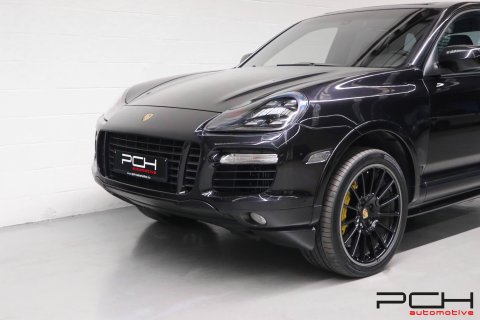 PORSCHE Cayenne Turbo S 4.8 V8 550cv Tiptronic Aut.