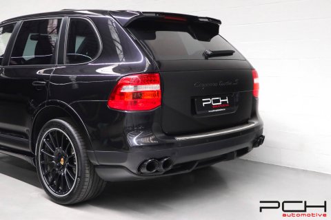 PORSCHE Cayenne Turbo S 4.8 V8 550cv Tiptronic Aut.