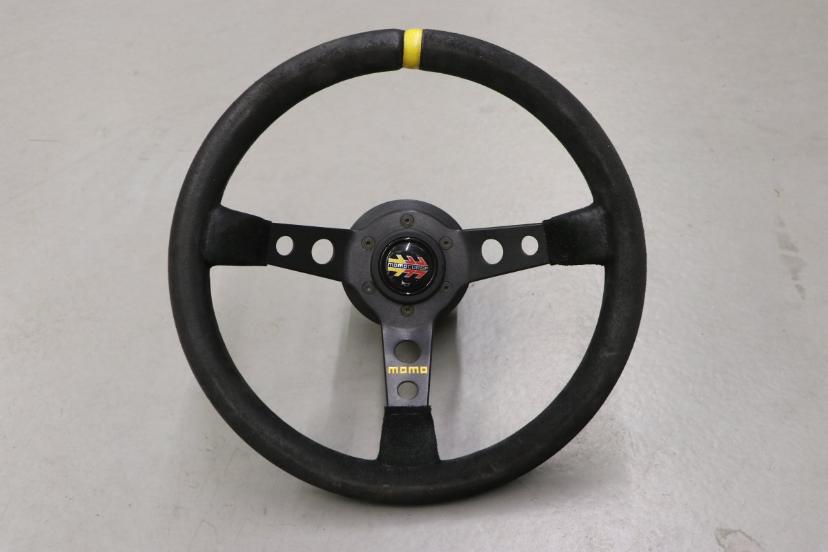 PORSCHE Volant MOMO en alcantara pour Porsche 911 G